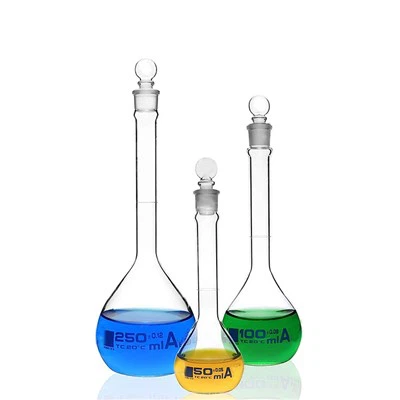 Laboratwa 3.3 Boro 100ml 250ml 500ml Klas A Flakon volumétrique vè ak bouchon plastik